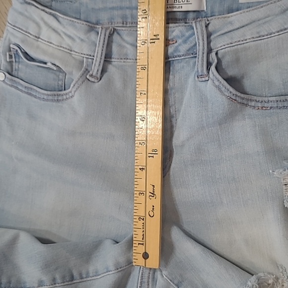 Judy Blue Jeans Women's sz 7/28 Boyfriend Fit Mid Rise Light Wash Ankle Denim - Picture 13 of 16